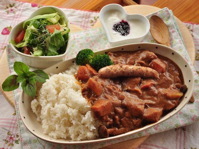 具材色々、ボリュームのあるカレーライス