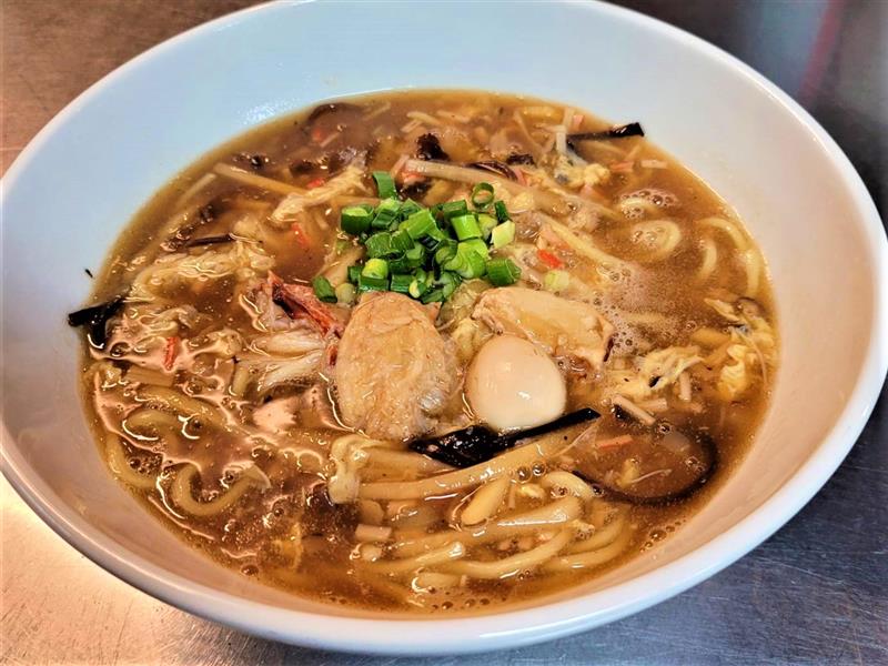 かにラーメンのげんじ 沖縄 那覇市 国場 居酒屋 ランチ ラーメン ちゅらグルメ