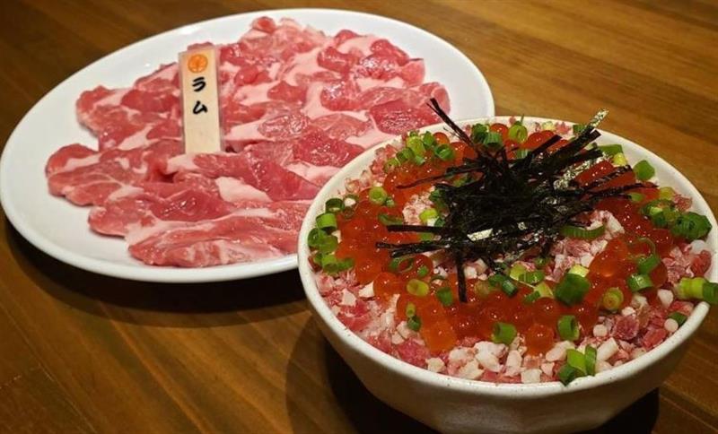 名物 いくら丼