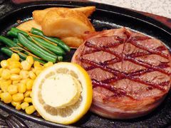 上質なヒレ肉！フィレミニヨン￥2500