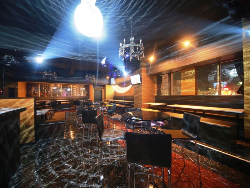 Rebel Two 宴utage 沖縄 那覇市 前島 ダイニングバー ちゅらグルメ