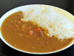 ラーメンスープを使ったカレーも人気！