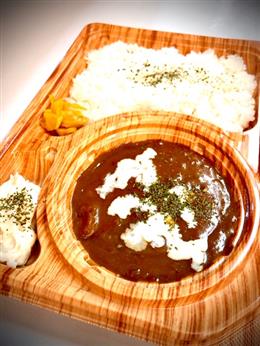 ことこと煮込んだ牛筋カレー