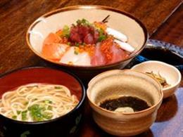 ぷりっとした食感の海鮮丼