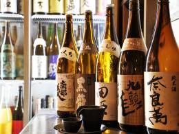 日本酒は常時30種類以上！